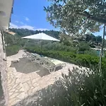 House Blue Lagoon Дом отдыха